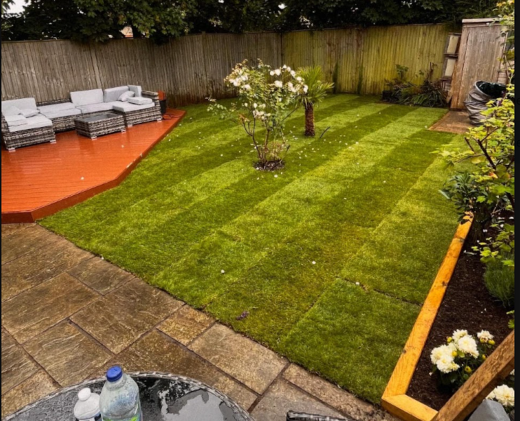 TH Fencing & Landscaping|Gate Installation