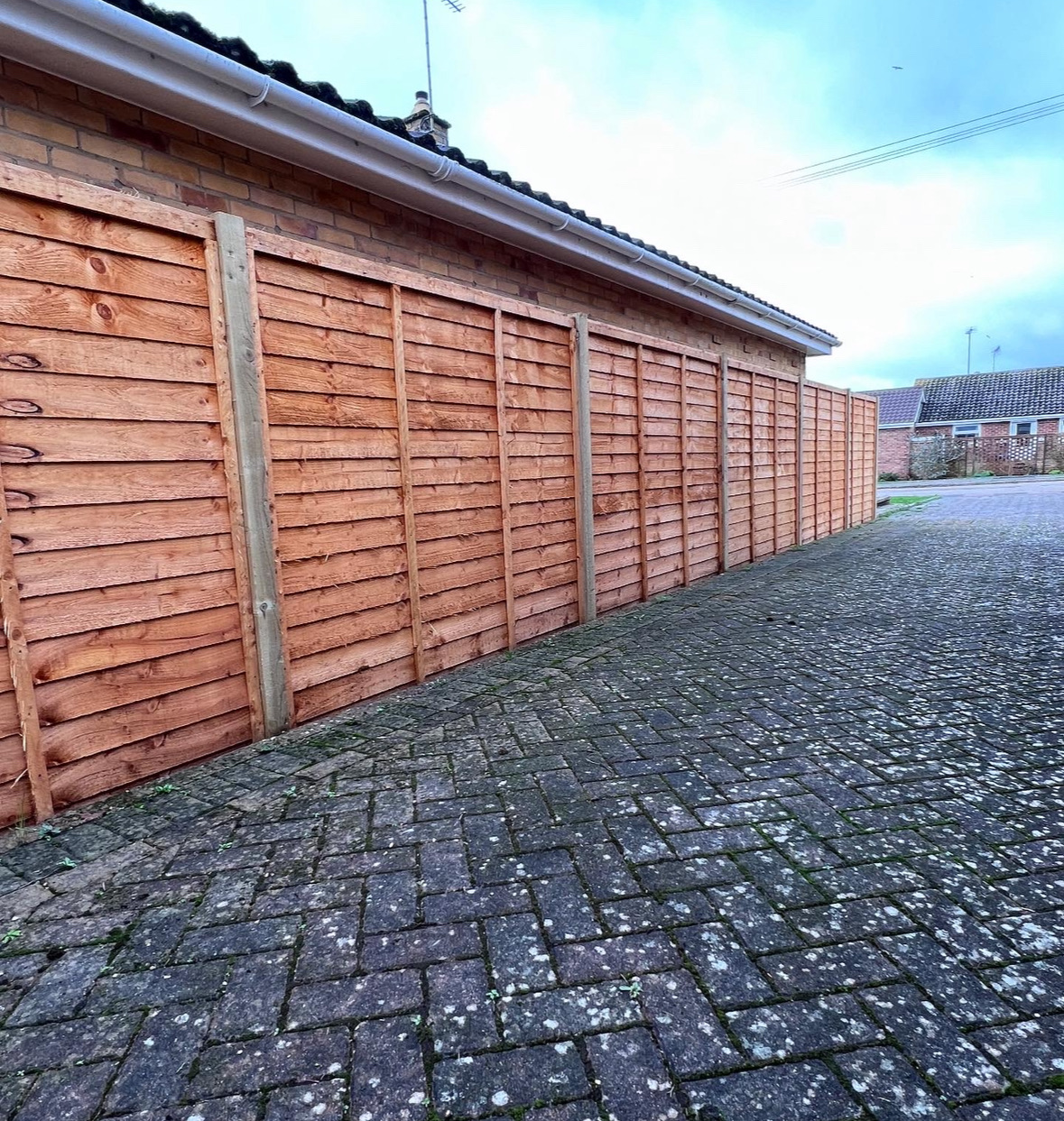TH Fencing & Landscaping|Fencing Installation